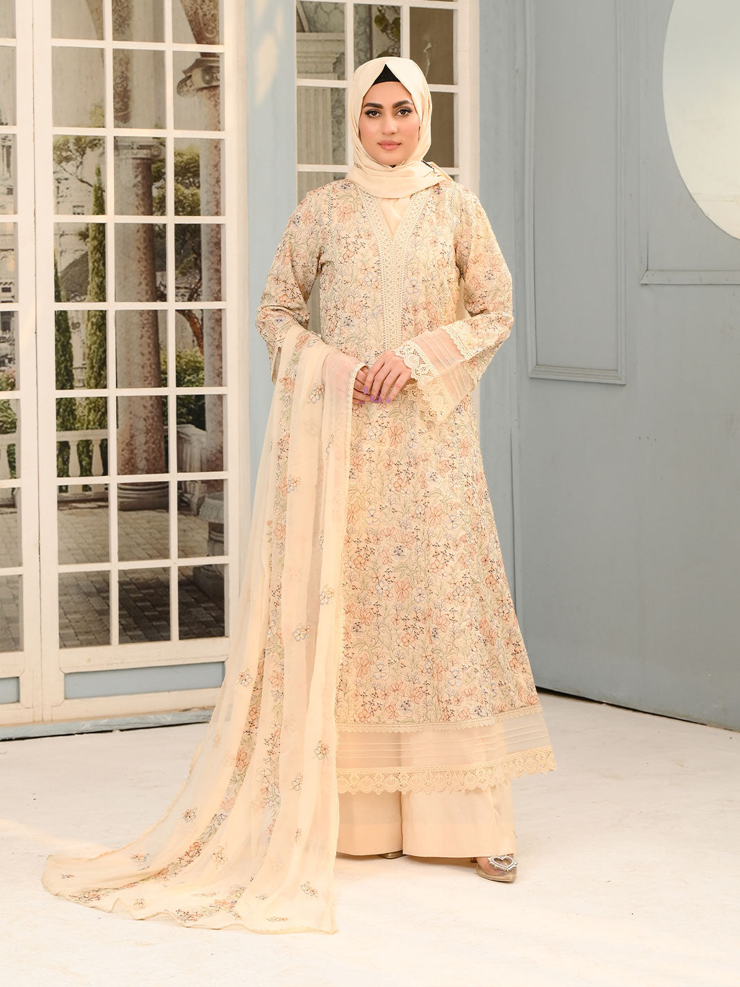 Embroidered Lawn'25
