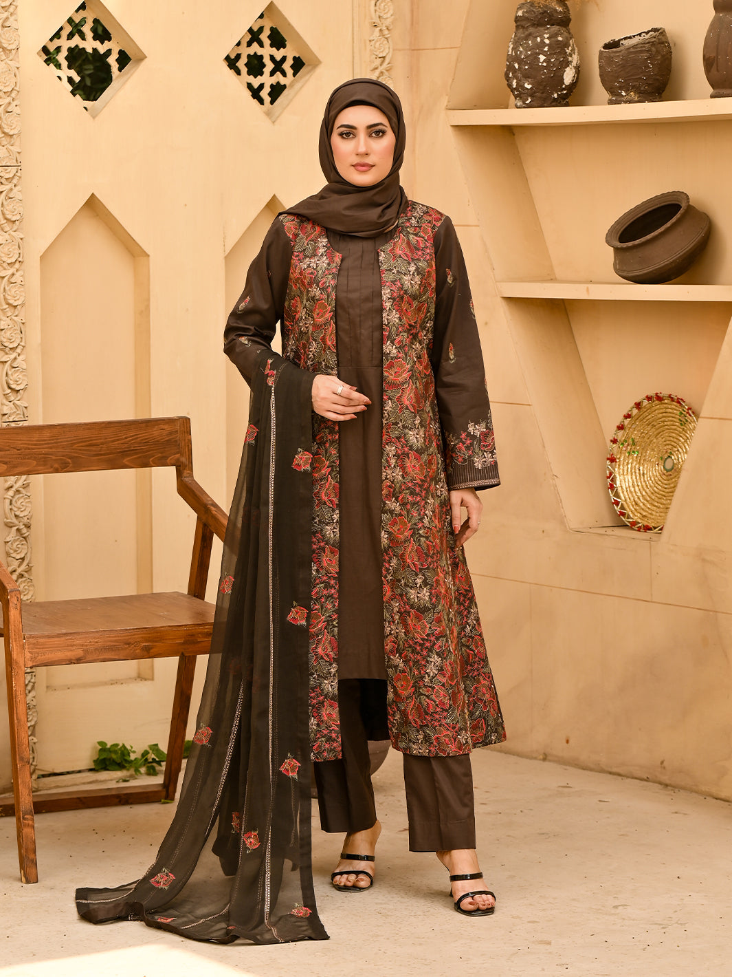 Embroidered Lawn'25