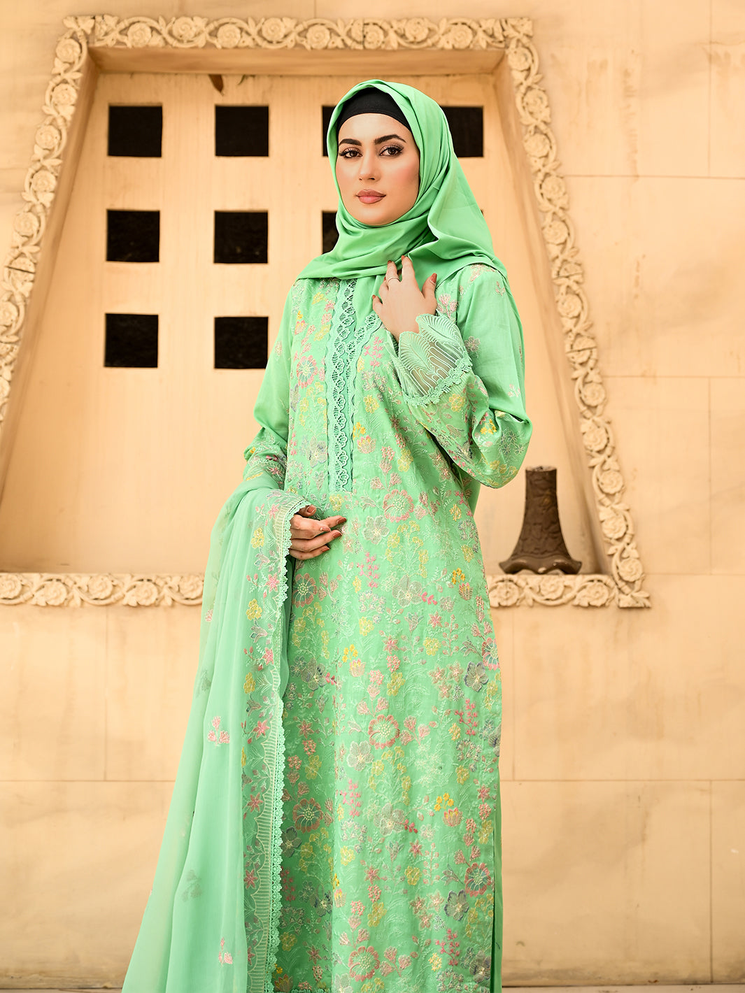 Embroidered Lawn'25