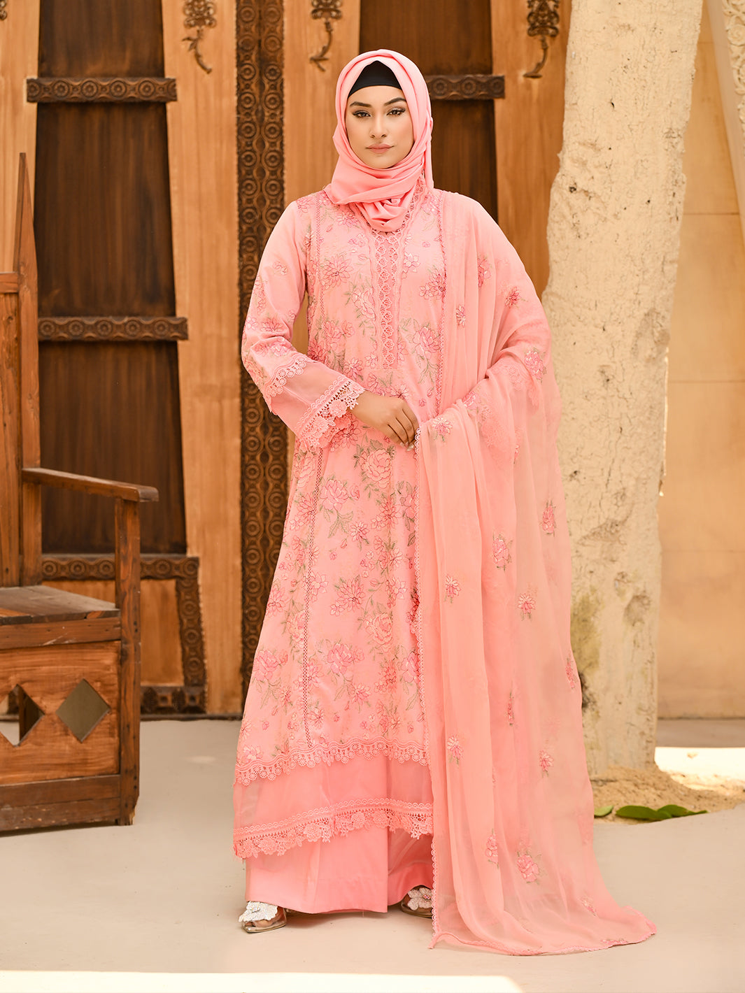 Embroidered Lawn'25