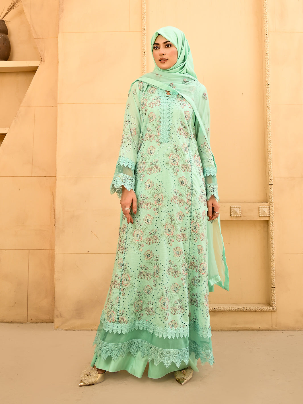 Embroidered Lawn'25