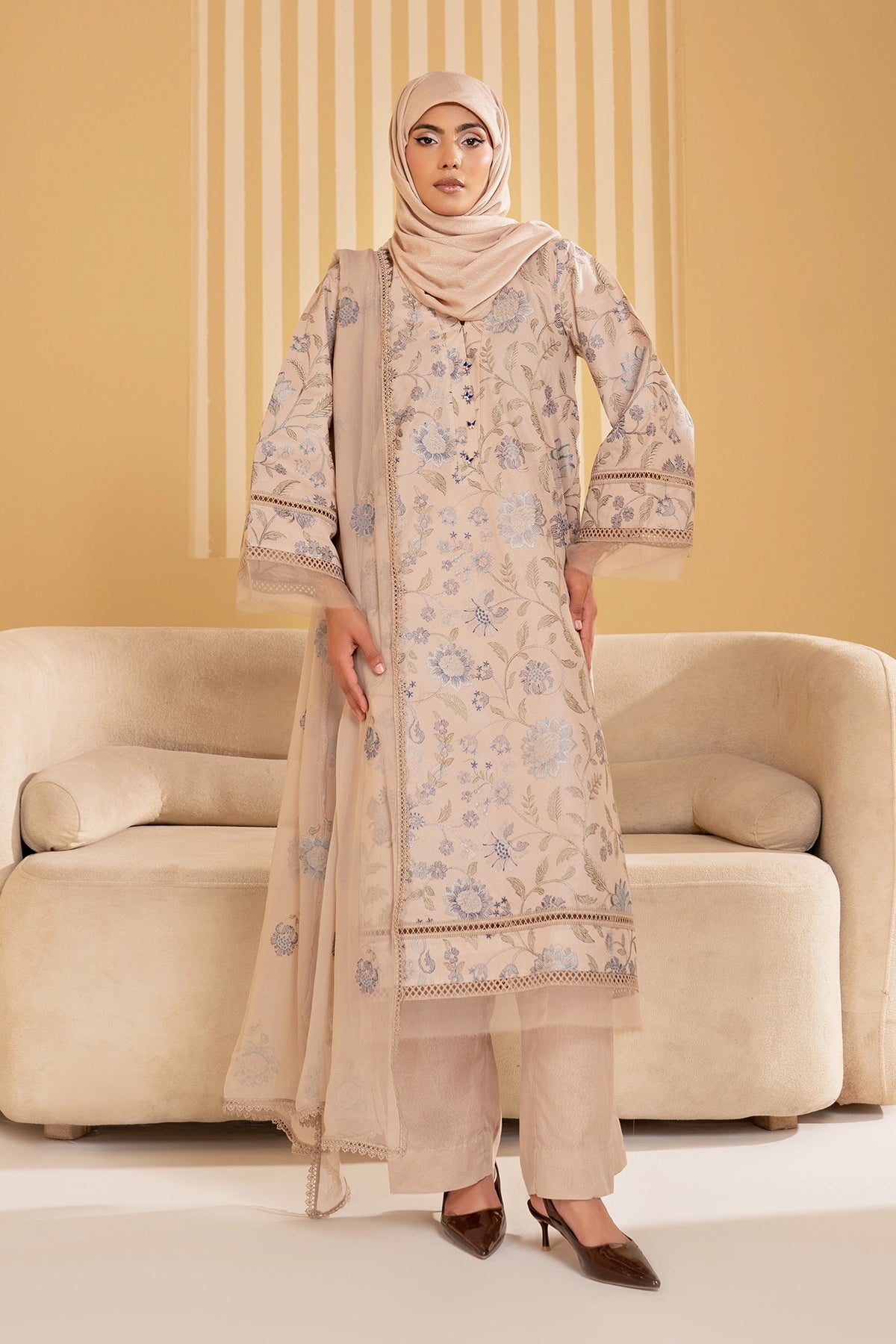 Lawn Karandi Allover-26
