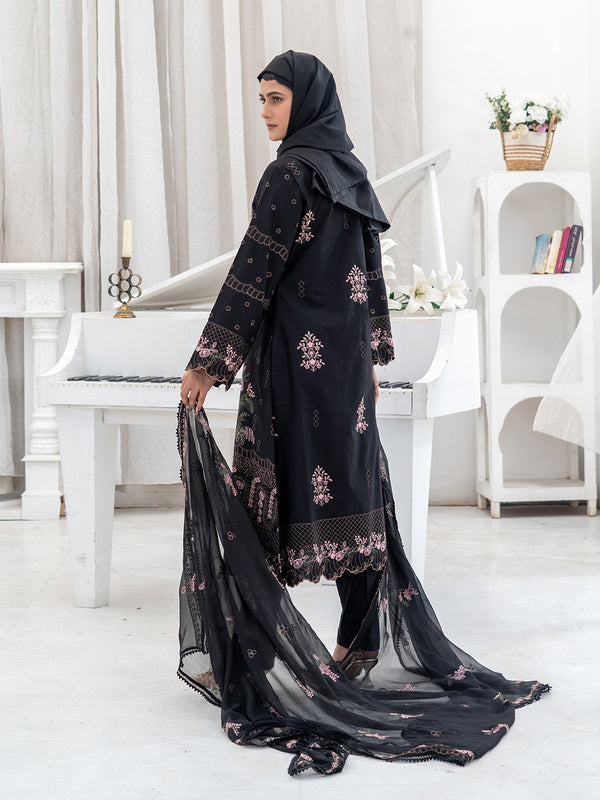 Embroidered Lawn 26